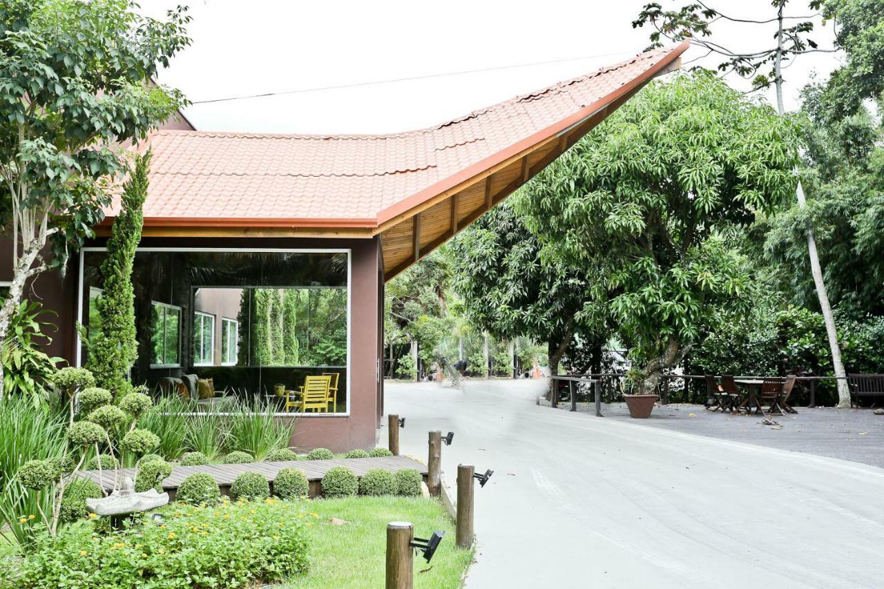 Estaleiro Guest House Balneario Camboriu Exterior photo
